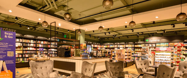 Der neue Thalia-Flagship-Store in Kempten hat auch ein einladendes Kunden-Café zu bieten. (Bild: Thalia)