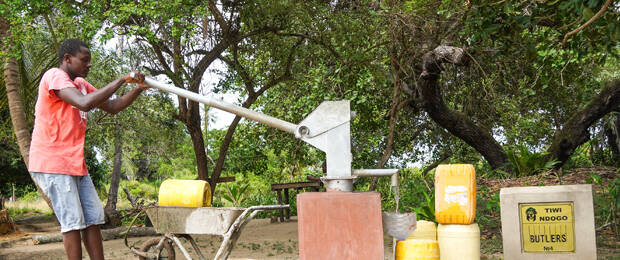 Hier werden Brunnen in Kenia gebaut – mit einer großen Spende der Kölner Lifestyle-Marke Butlers. (Bild: Butlers)