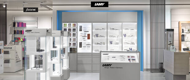 Lamy setzt auf hochwertige Präsentation seiner Marke: hier der Shop bei Breuninger in Stuttgart