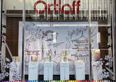 Erstmals war die „IROJITEN“-Dekoration im September bei Ortloff in Köln zu sehen.