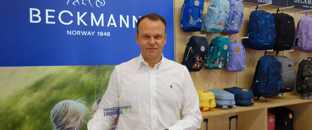 Stolzer Preisträger auf der Insights-X: Beckmann-Sales Director Martin Tordsson mit der Ergonomie-Auszeichnung.