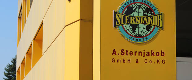 A. Sternjakob wird an den Sitz der Steinmann-Gruppe nach Nürnberg verlegt, der Standort Frankenthal wird geschlossen.