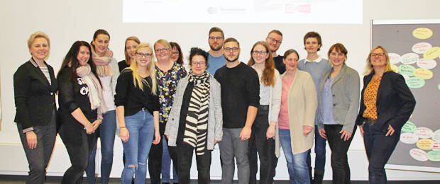 Die Absolventen des aktuellen Lehrgangs „Zertifizierter Fachberater PBS“ beim Präsenztag in Köln (Bild: HBS)